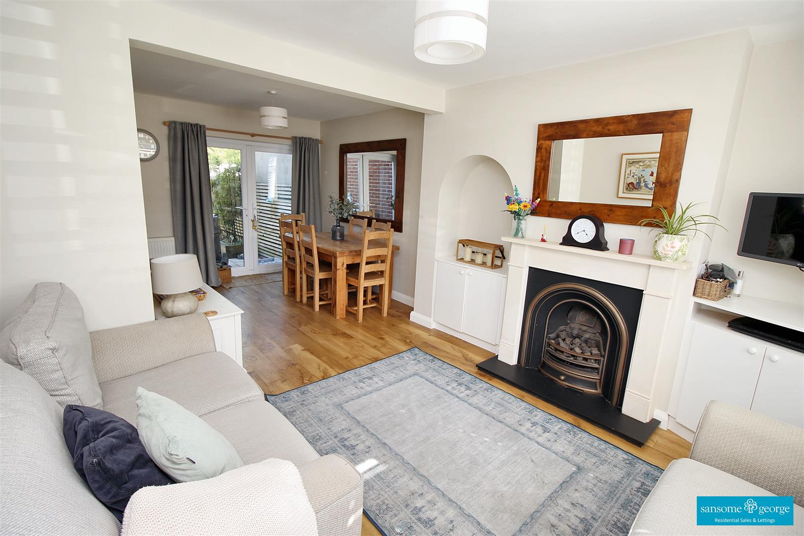 3 bed property in Park Lane, Tilehurst
